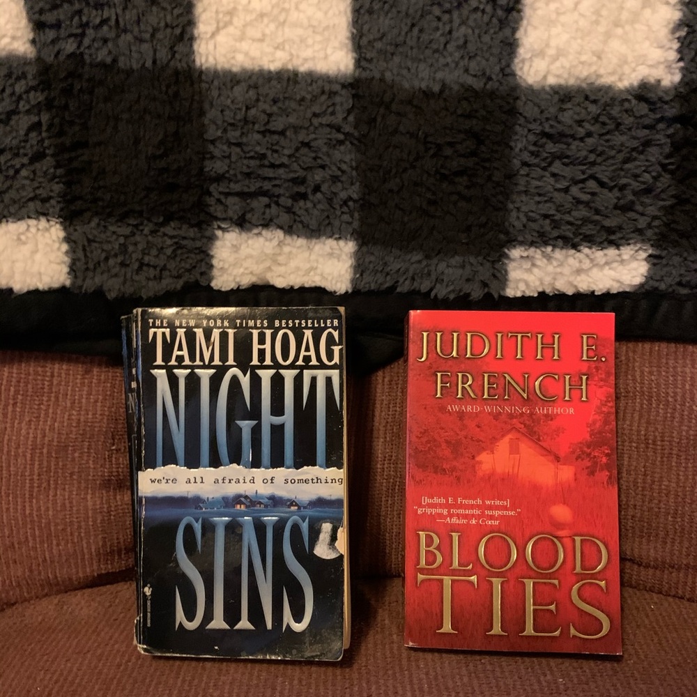 2 Book Bundle: Night Sins and Blood Ties